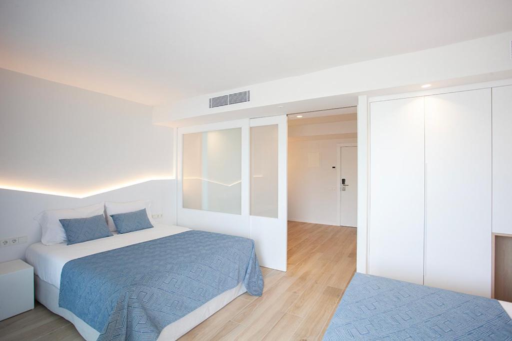 Hotel Montemar Maritim Санта-Сусанна Екстер'єр фото