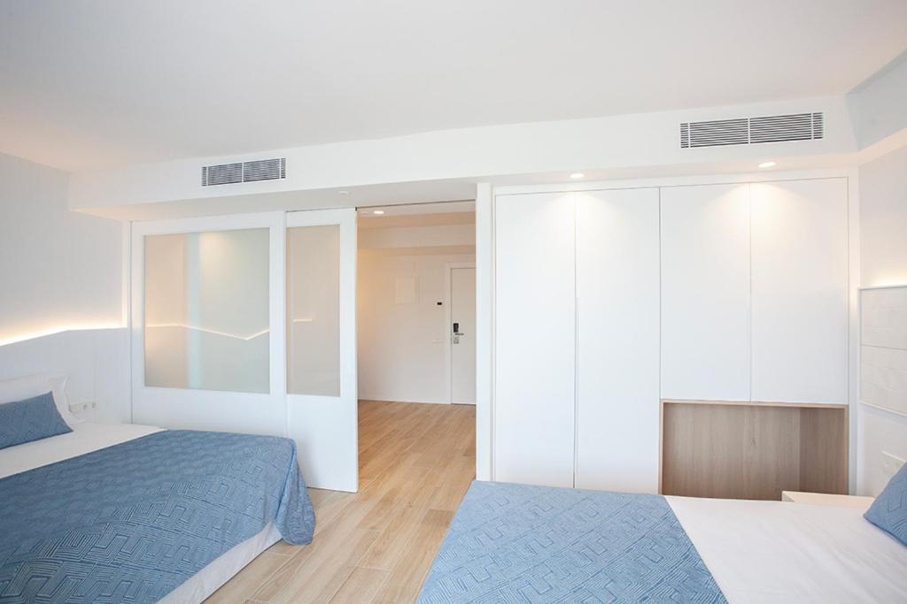 Hotel Montemar Maritim Санта-Сусанна Екстер'єр фото